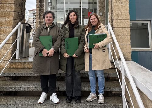 SATSE presenta firmas contra el traslado de los trabajadores al centro de Salud Campoo los Valles aún en obras