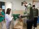 Los pacientes de Quirónsalud Málaga reciben la visita de los Reyes Magos acompañados de jugadores del Unicaja Baloncesto